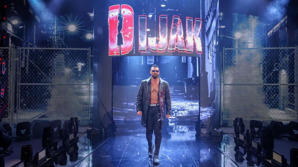 Dijak makes entrance