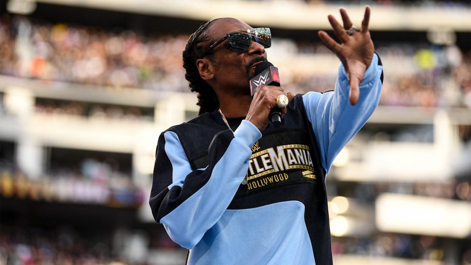 Snoop Dogg appears at WrestleMania 39