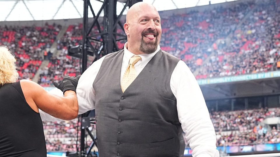 Paul Wight teasing a Chokeslam on Jeff Jarrett at AEW All In