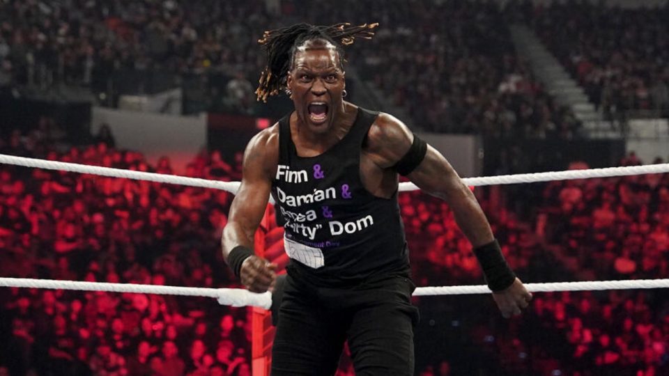 R-Truth WWE