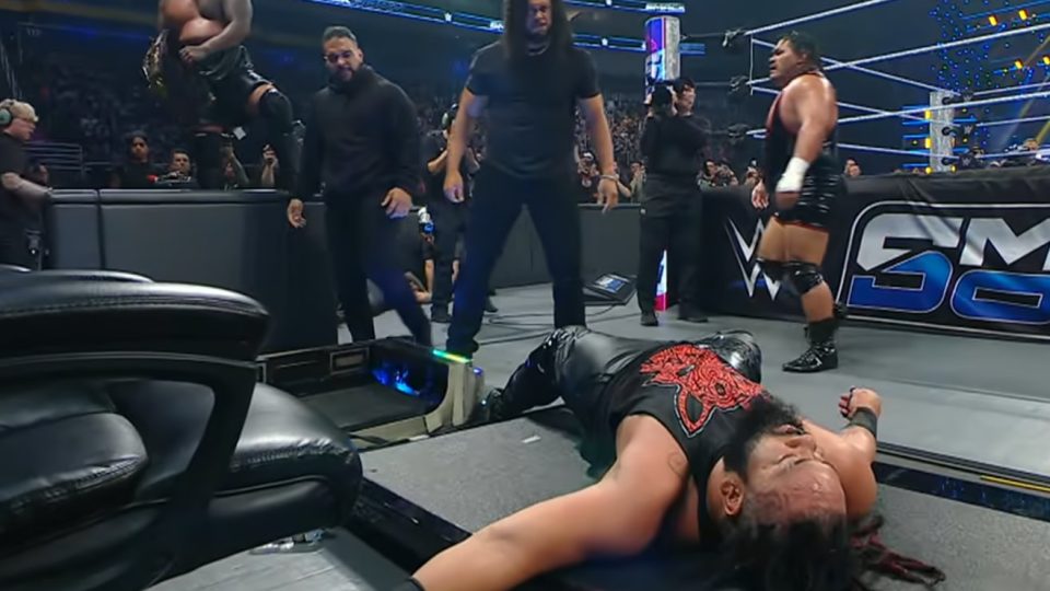 Solo Sikoa and group attack Jacob Fatu after the SmackDown main event
