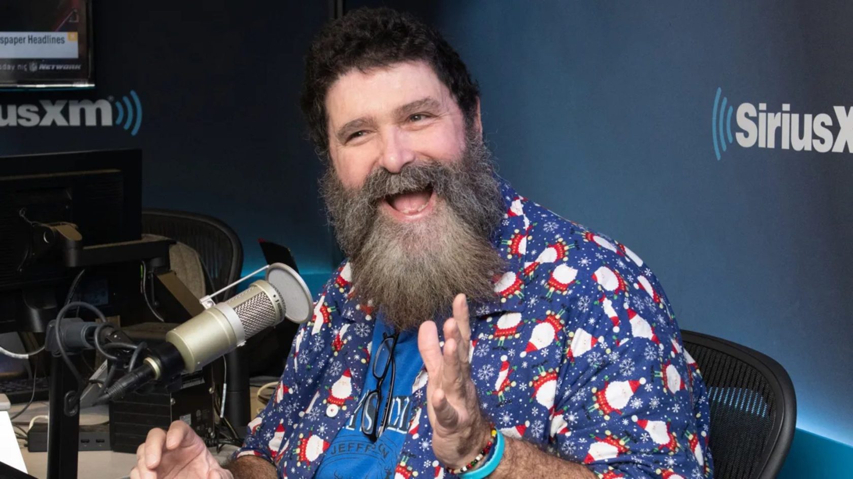 WWE Veteran Openly Supports Mick Foley Cutting Ties With The Company