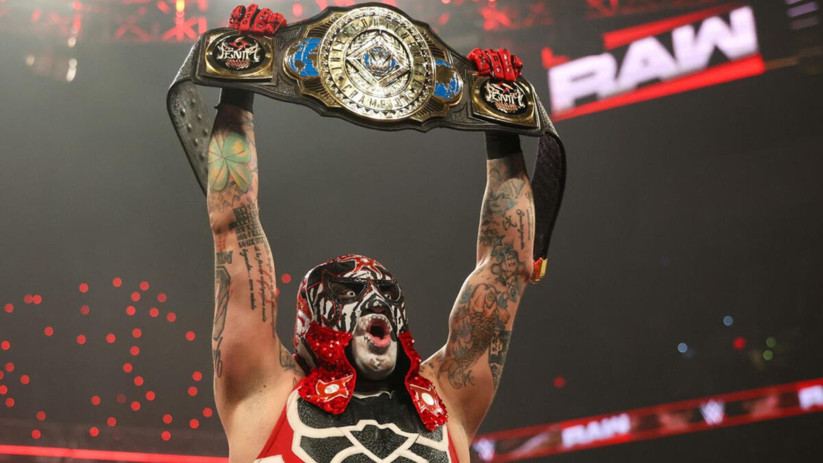 WWE Quietly Kills Off Major SmackDown Storyline, According To Confused Fans